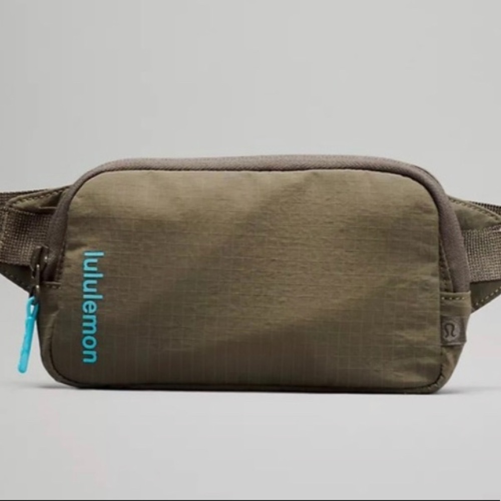 Lululemon Mini Belt Bag Carob Brown